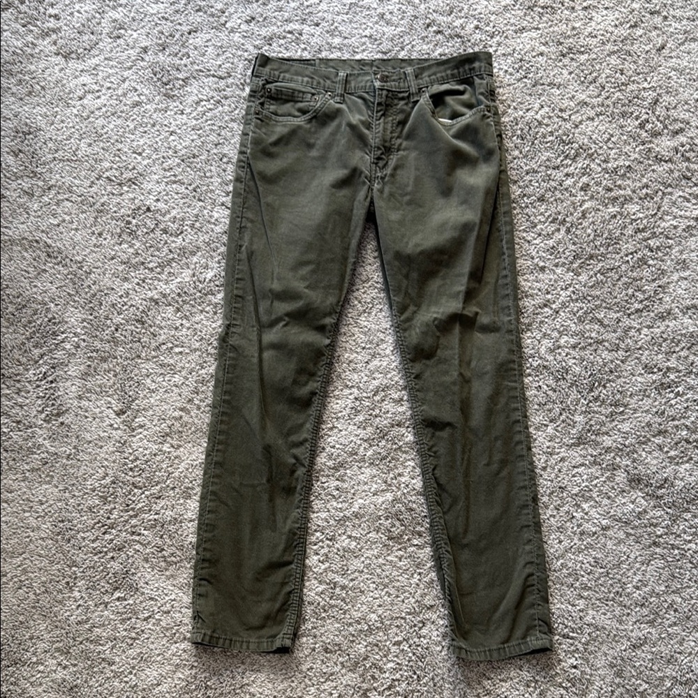 Levi Strauss olive green corduroys 33x32 men’s
